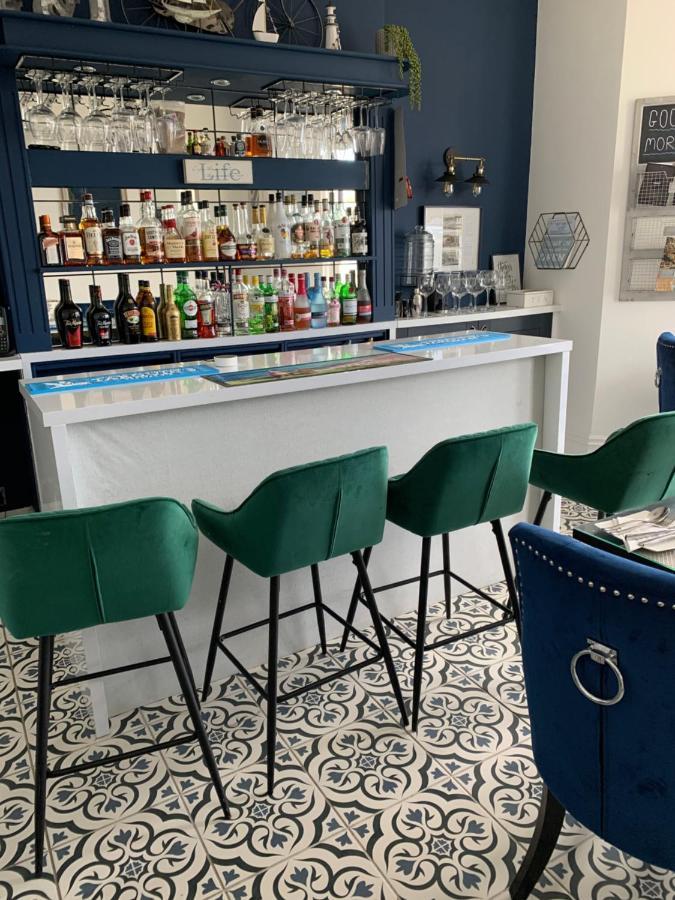 Lazy Waves Boutique B&B New Quay Kültér fotó