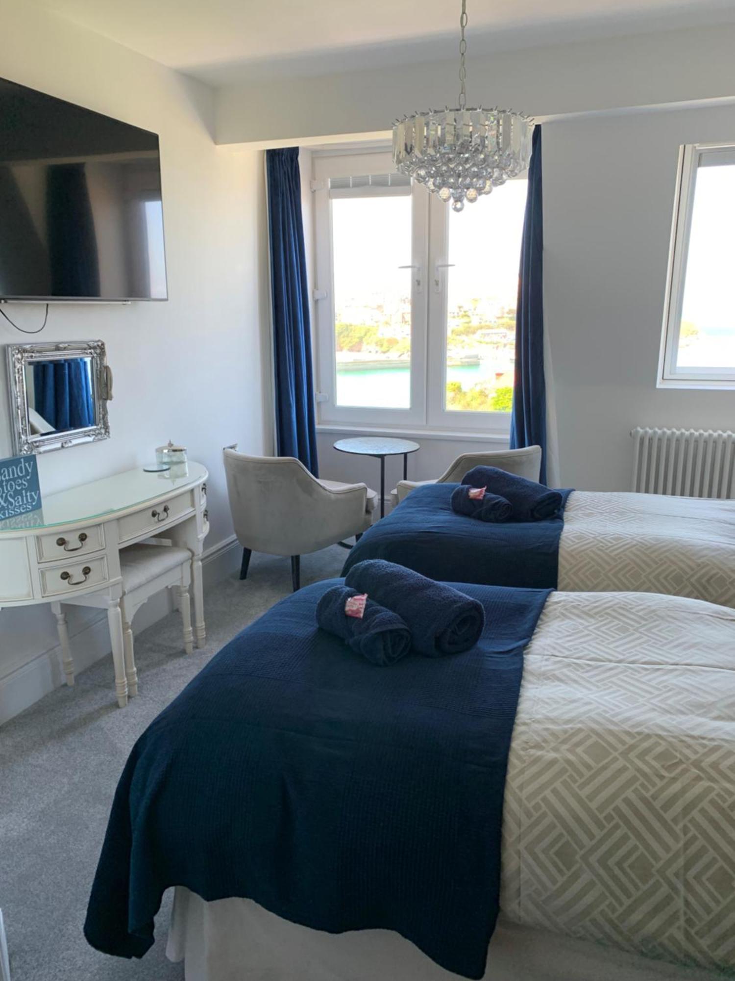 Lazy Waves Boutique B&B New Quay Kültér fotó